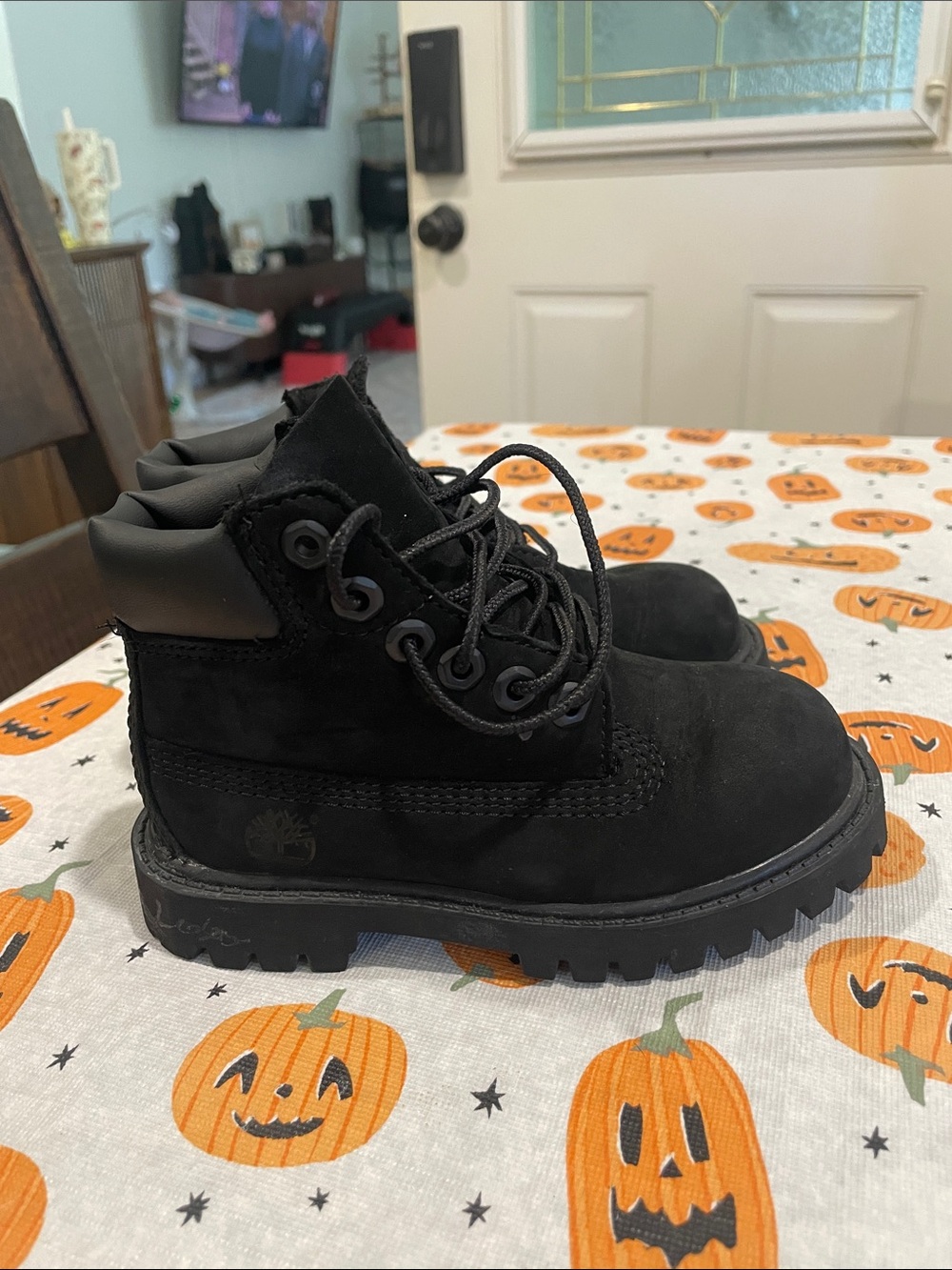 Boys Size 9 Timberlands